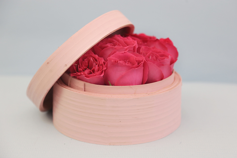 Rose delivery from Bloombox